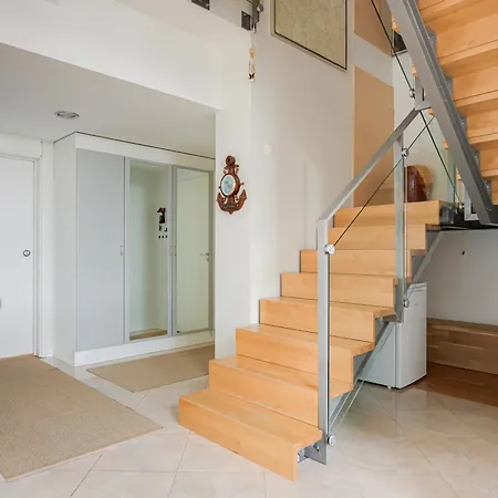 Appartamento A Beautiful Penthouse With Sauna And Sea View 176m2 *