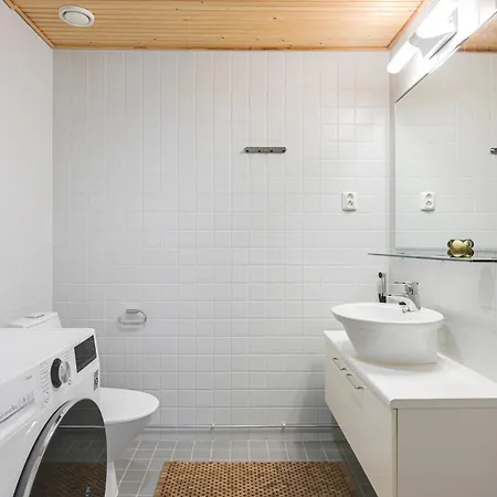 A Beautiful Penthouse With Sauna And Sea View 176m2 הלסינקי